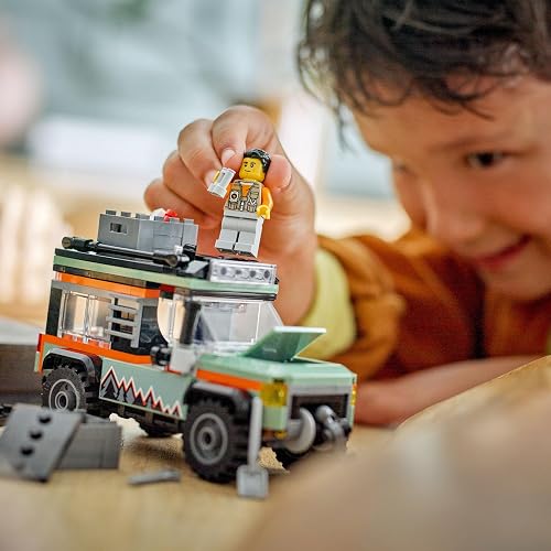 LEGO® City Vagoneta Todoterreno 4x4 de Montaña Juguete de construcción de vehículo para Mayores de 6 años, Divertido Regalo para niños y niñas, con una minifigura y Accesorios 60447