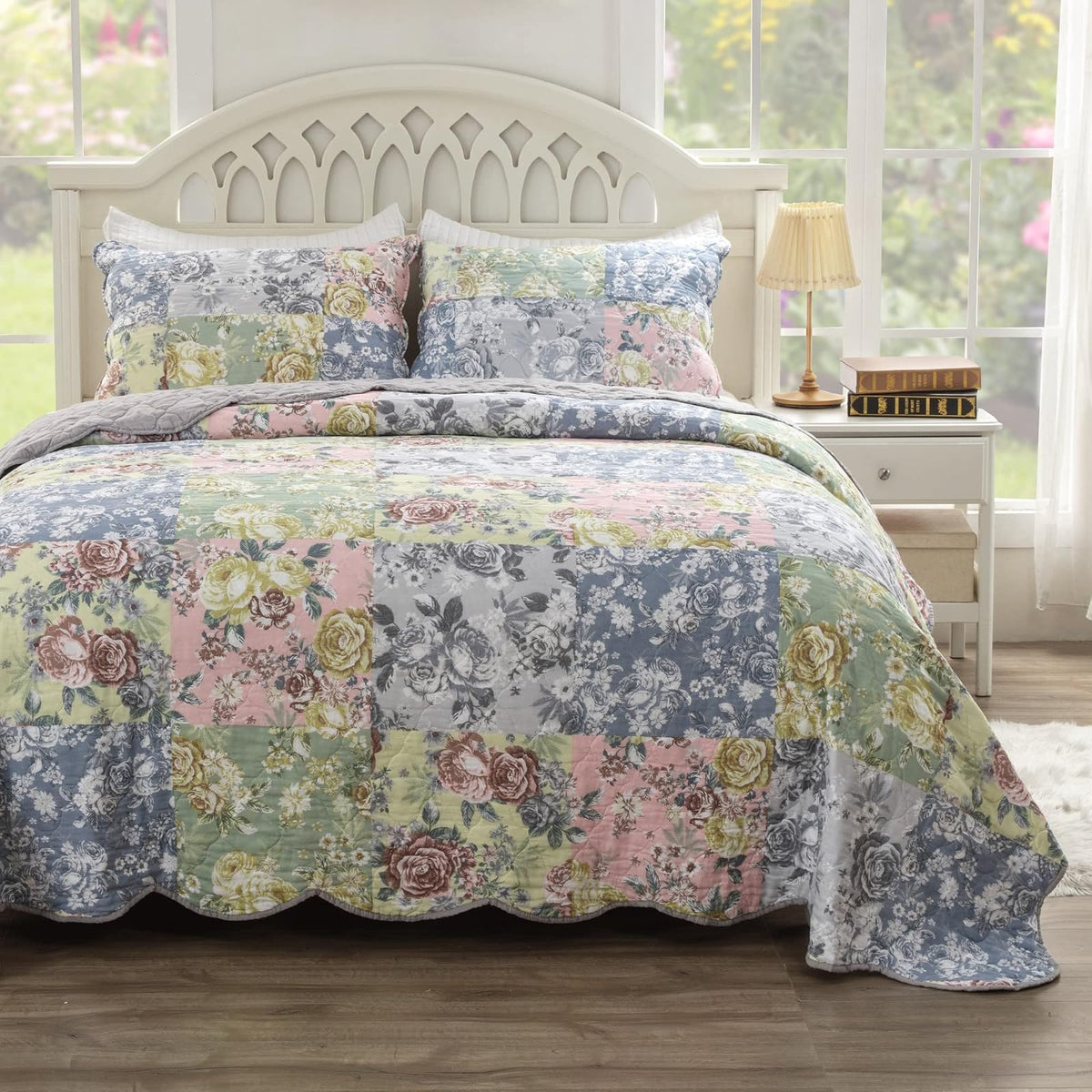 Greenland Home Emma Floral clásico Juego de edredón Reversible, Tamaño 3 Piezas King, Gris