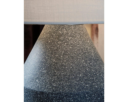 Signature Design by Ashley - Kristeva - Lámpara de Mesa (Metal), Color Azul