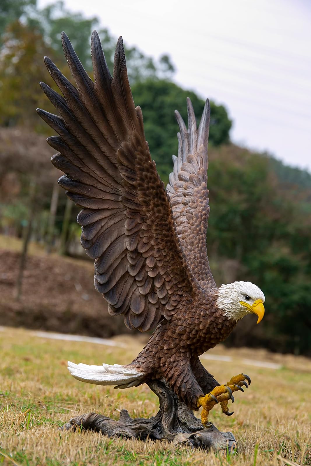 HiLine Gift Ltd. Estatua Grande de águila voladora
