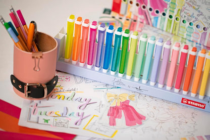 STABILO swing cool, estuche con 18 marcatextos surtidos 8 neón y 10 pastel | Juego de computadora 18er, Leucht, colores pastel