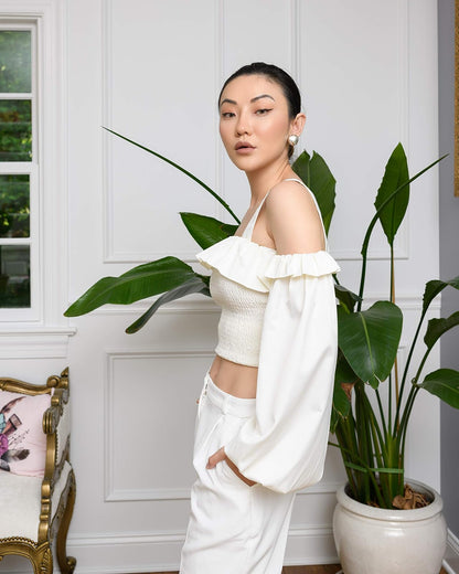 The Drop Top Para Mujer, Blanco Nube, Con Cuello Elástico Fruncido y Tirantes por @jessicawang