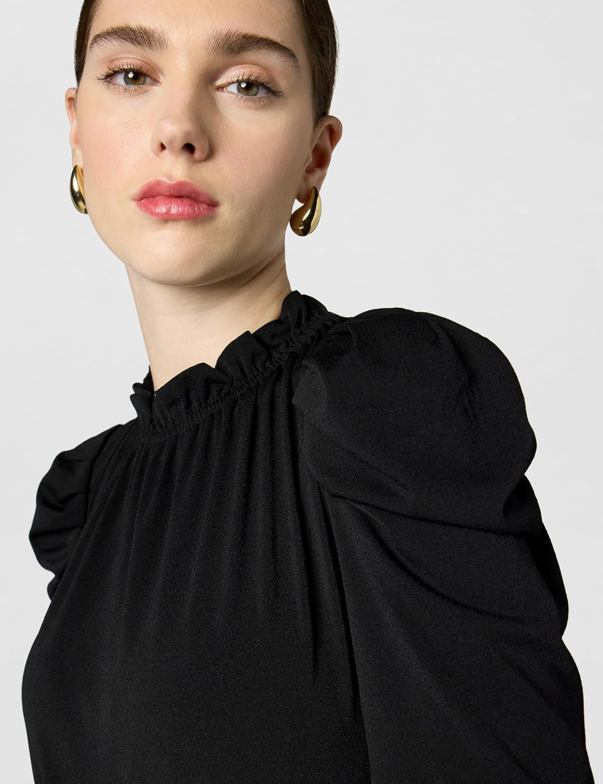 Adrianna Papell Vestido Midi de Punto sólido con Cuello y Volantes y Manga Plisada Vestido Informal Mujer