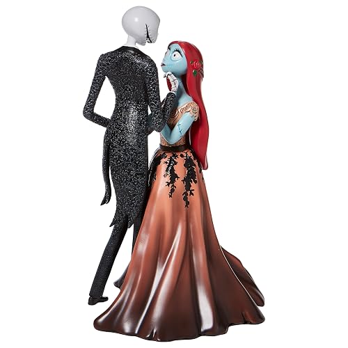 Enesco Disney Showcase Couture de Force The Nightmare Before Christmas Jack and Sally Abrazando Figura de Resina Hecha a Mano Pintada Coleccionable de Halloween, Estatua de decoración del hogar, 9.5