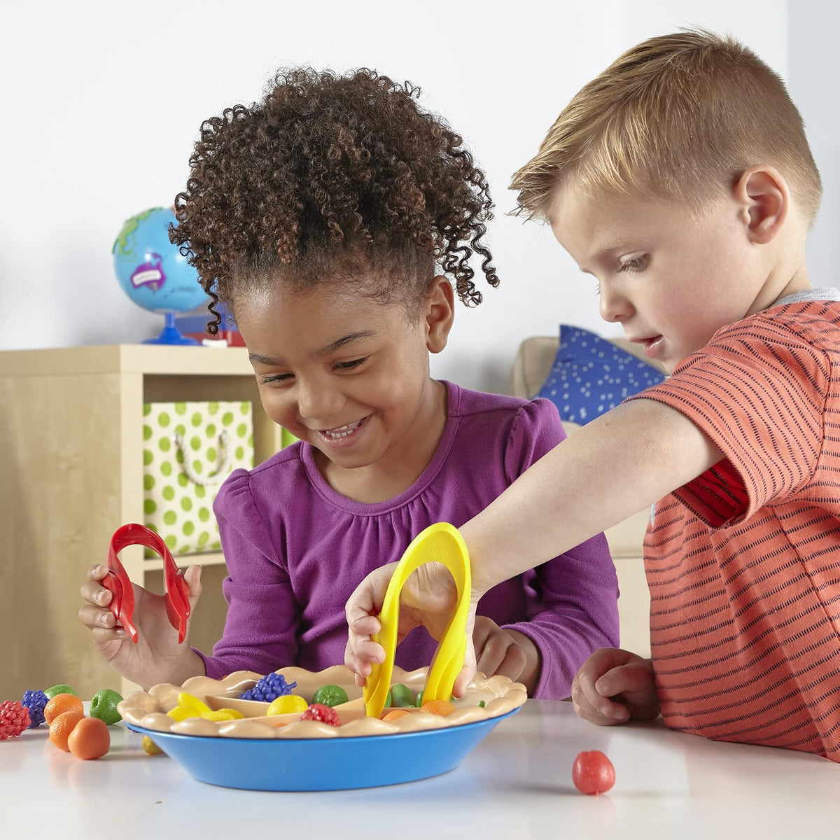 Learning Resources Super Sorting Pie - 68 Piezas, Edades 3+ años Juguetes de Desarrollo Temprano, Juguete de Motricidad Fina, Juguetes Educativos para Niños, Comida de Juguete para Niños
