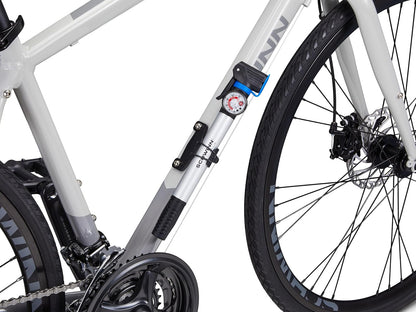 Schwinn Air Center Plus - Bomba de Suelo para con medidor para válvulas Schrader y Presta (Color Naranja, Azul Marino)