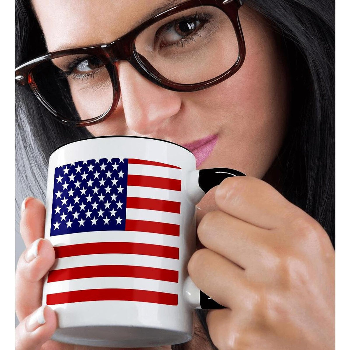 3dRose bandera americana patriótico EE. UU.), diseño de estrellas y rayas color rojo, blanco y azul 4th julio América Patriot taza de dos tonos de negro, 311.8 gram, color blanco y negro