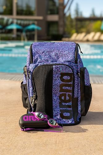 Arena - Funda unisex para anteojos de natación, funda protectora de tapa dura con clip, varios colores