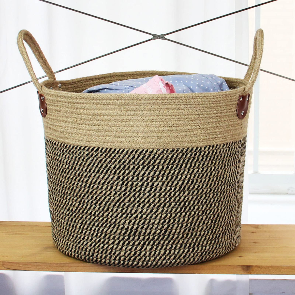 Casaphoria Cesta grande de yute tejida con asas, cesta de yute natural para ropa, manta para decoración del hogar, 14 x 14 x 12 pulgadas, paquete de 1, negro y yute