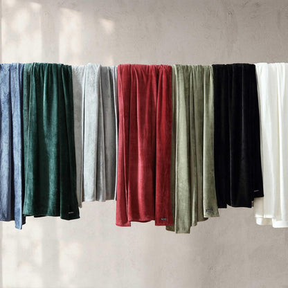 Nautica - Manta de Forro Polar de Felpa Suave, Ideal para Cama o sofá, Certificado Oeko-Tex (Verde sólido)