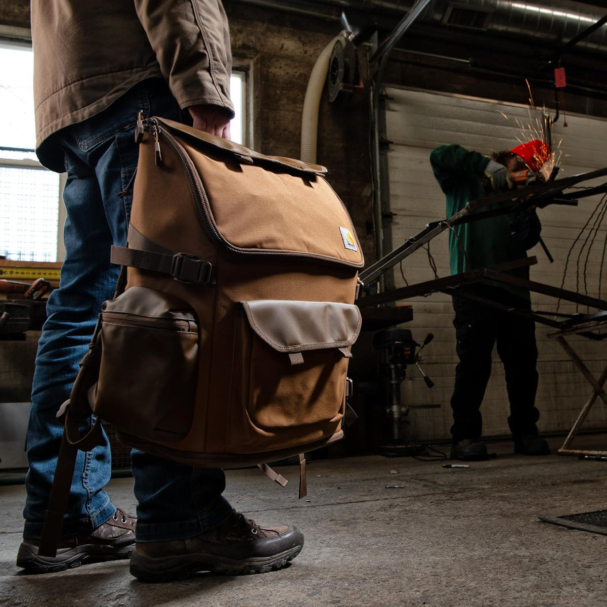 Carhartt - Mochila de nailon de 35 l, resistente al agua, con funda para portátil de 15 pulgadas