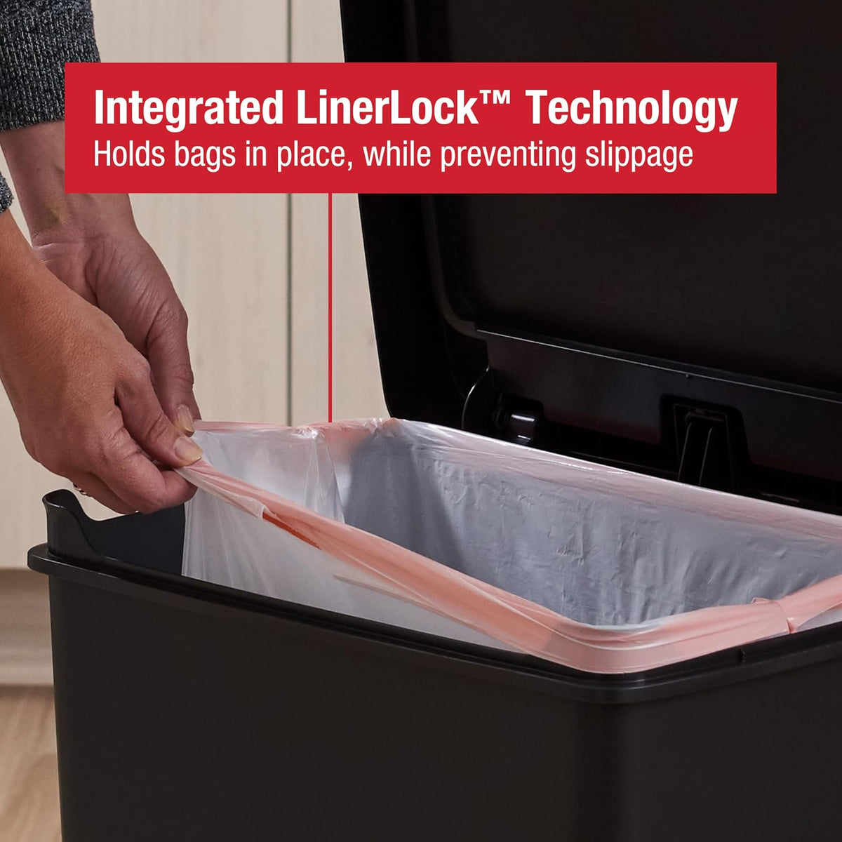 Rubbermaid Premier® Series II – Contenedor con Pedal para Residuos, Bote con Cierre Silencioso y Seguro que Mantiene la Tapa Abierta o Cerrada, Capacidad de hasta 47 L, Gris Carbón 2129978