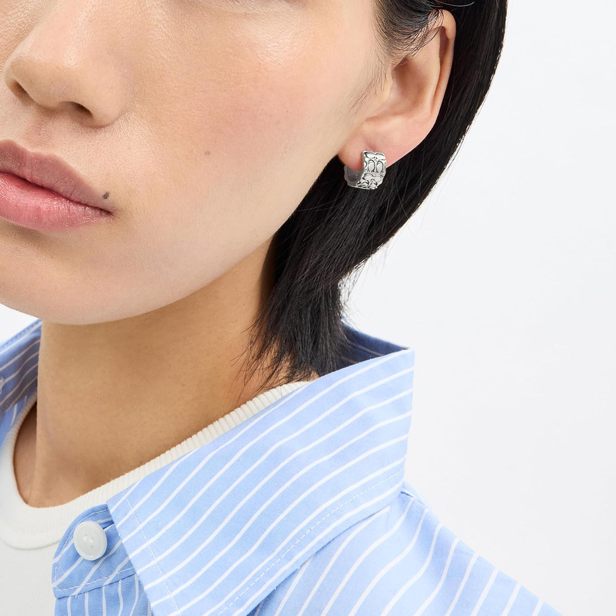 COACH - arete acolchados para mujer
