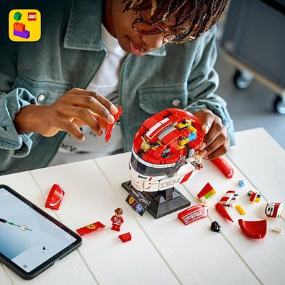 Lego Editions Scuderia Ferrari HP: Casco de Charles Leclerc – Decoración y Artículo de Colección de F1 – Set para Construir y Exhibir – Casco Lego con Minifigura – 43014