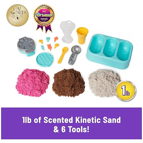 Kinetic Sand con Aroma, Set de Juego Fábrica de Helados y Postres con 3 Colores de Aroma Natural con Aroma y 6 Herramientas para Servir