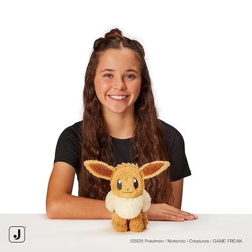 Pokémon Cuddly Eevee - Peluche Suave y lanudo de 8 Pulgadas con Detalles auténticos