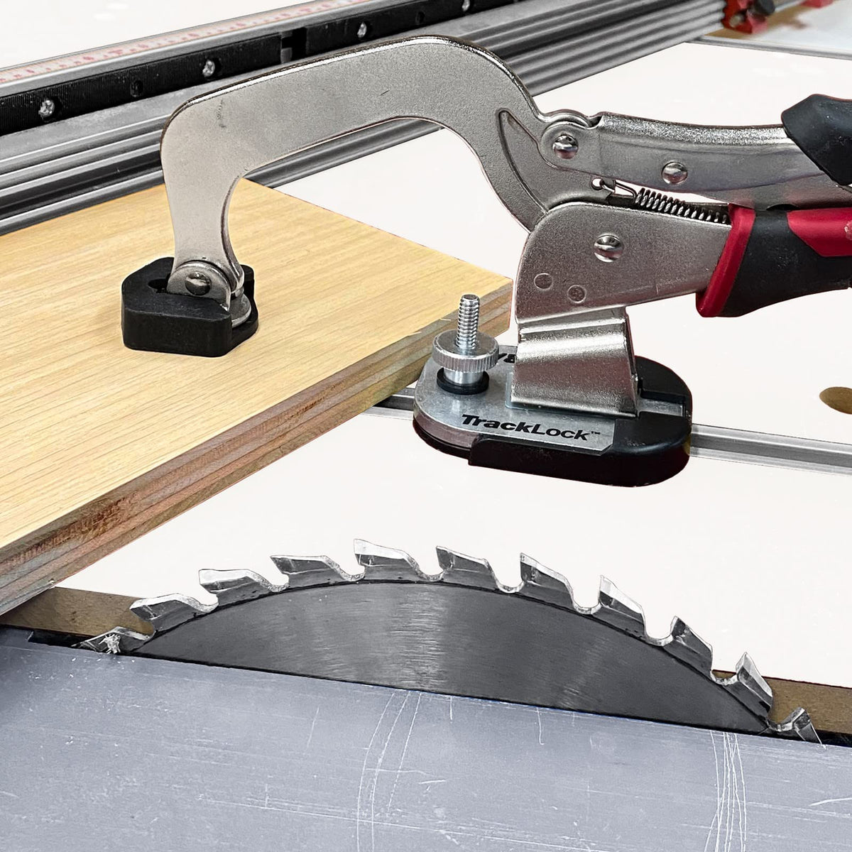 Milescraft Track Master Sistema de Sujeción de Track 4023 | Contiene base de sujeción con conectores 1/4in-20, 13x20 mm, 23x30 mm, 30x35 mm, adáptase a cualquier pista T
