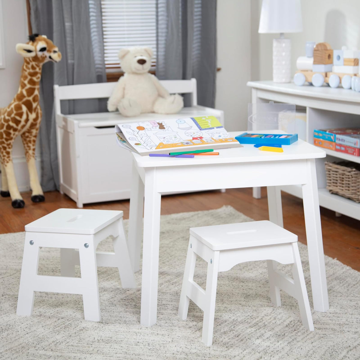 Melissa & Doug Taburetes de Madera - Juego de 2 (Blanco)
