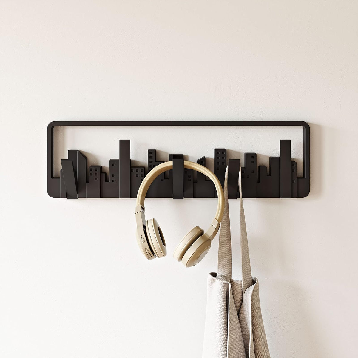 Umbra Skyline Perchero Decorativo de Pared con 5 Ganchos Retráctiles para Colgar Bolsas y Abrigos, Negro