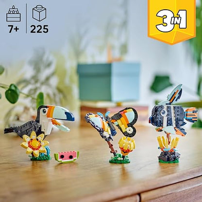 LEGO Creator 3en1 Fauna Salvaje: Tucán Tropical Figura, Se Convierte en Mariposa de Juguete o Modelo de Pez, Regalo para Amantes de la Naturaleza y Niños de 7 Años o Más 31173