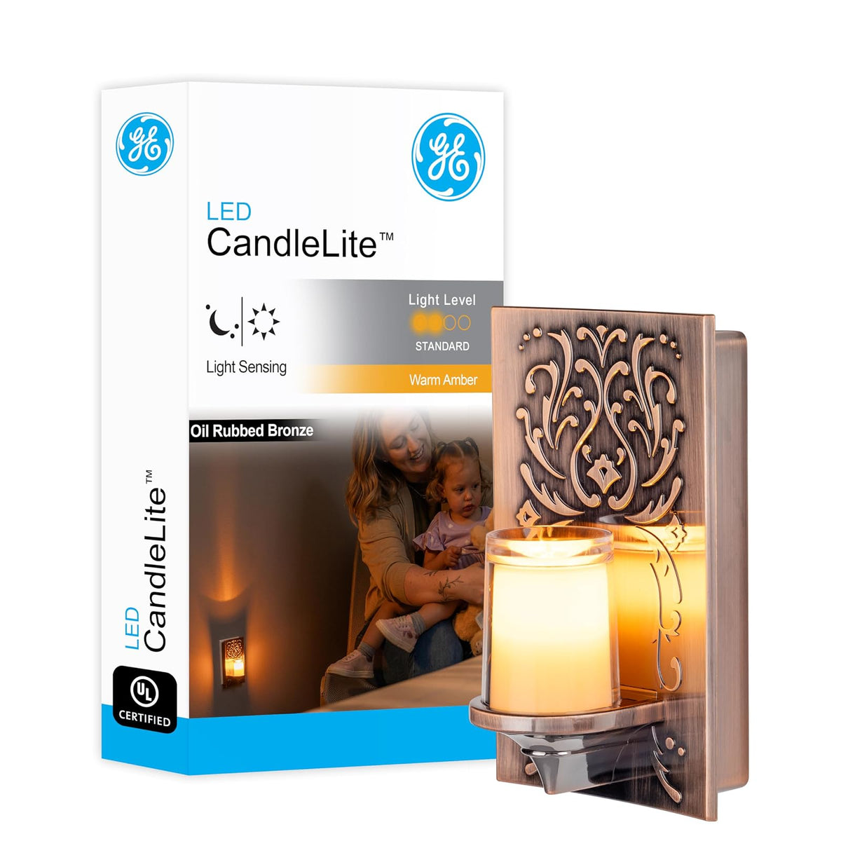 Luz de noche GE LED CandleLite, enchufable, sensor de anochecer a amanecer, encendido/apagado automático, luz ámbar cálida, ahorro de energía, acabado de bronce frotado con aceite, 11258
