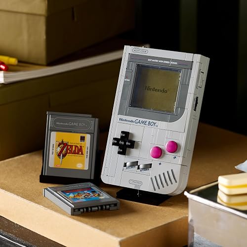 LEGO Game Boy Kit de Construcción de Modelo, Regalo para Jugadores y Fans Adultos de Nintendo, Set Coleccionable, Réplica Construible con Cartuchos Game Pak y Pantallas 72046