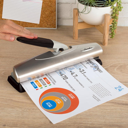 Swingline 74030 - Perforadora de agujeros de metal ligero con sistema ajustable para 2 – 7 agujeros, perforadora de papel de bajo esfuerzo, suministros para la escuela y oficina en el hogar, capacidad de 20 hojas, color negro y plateado