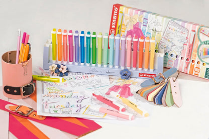 STABILO swing cool, estuche con 18 marcatextos surtidos 8 neón y 10 pastel | Juego de computadora 18er, Leucht, colores pastel