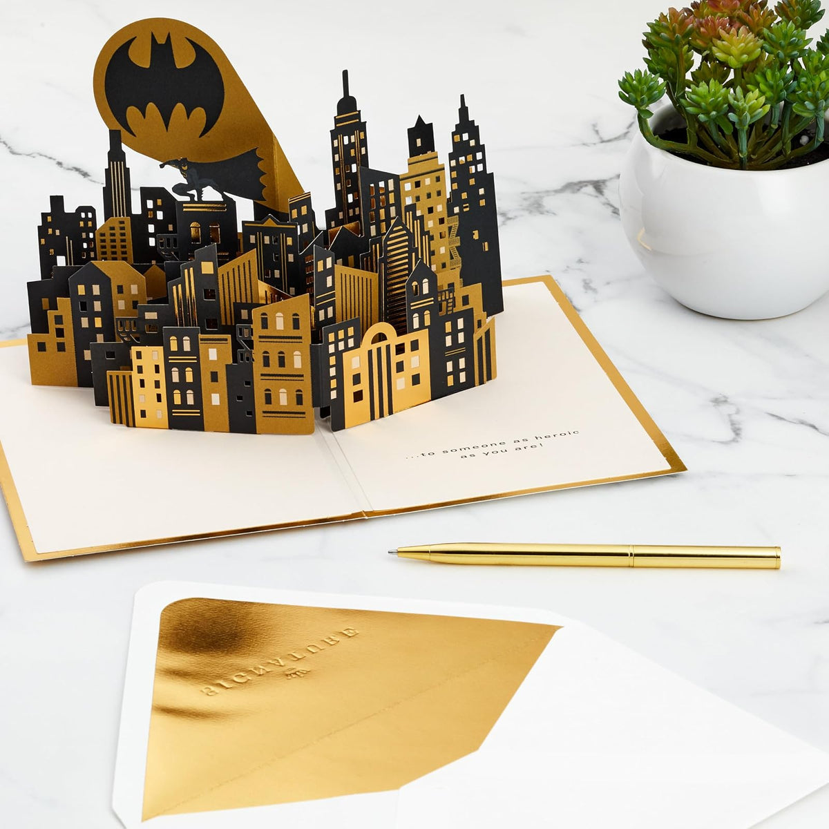 Hallmark Signature Paper Wonder Batman - Tarjeta emergente del día del padre o tarjeta de cumpleaños para él (Día épico)