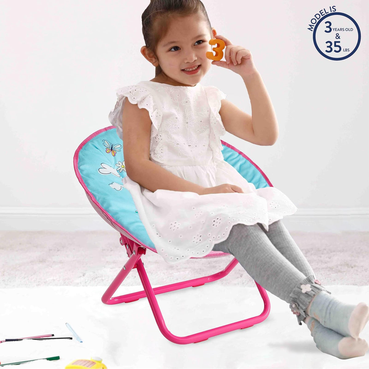 Idea Nuova Peppa Pig - Silla Plegable de 19 Pulgadas para recámara, Sala de Juegos o Sala de televisión, Silla para niños pequeños con Marco de Metal Plegable, portátil y cómoda, a Partir de 3 años