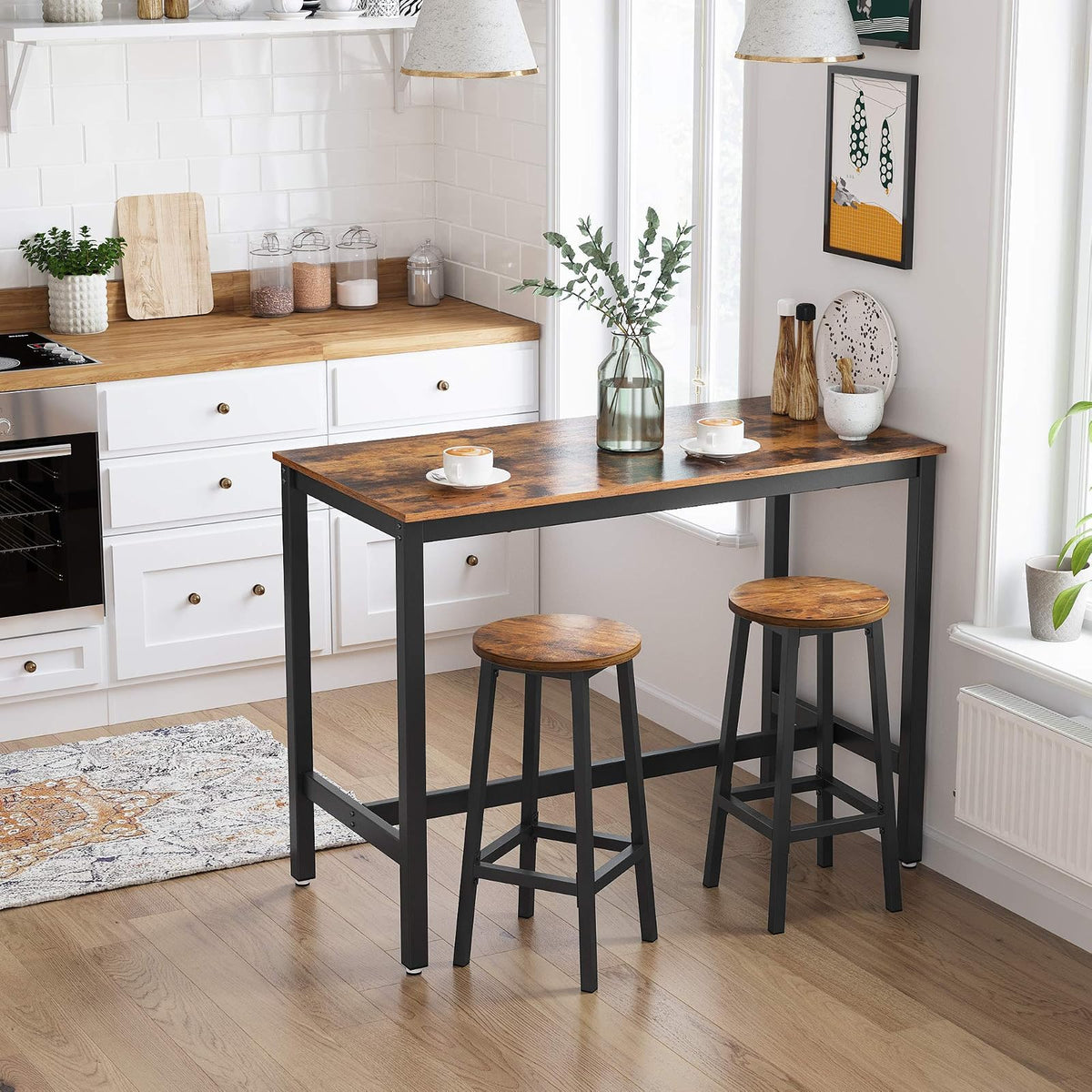 VASAGLE Taburete de Bar, Juego de 2, con Estructura de Metal | Sillas de Cocina con Reposapiés, Fácil Montaje, para Salón, Comedor, Marrón Rústico y Negro, Colección BARNET MLBC32X