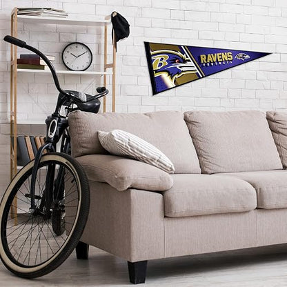 Rico Industries NFL Football Baltimore Ravens - Banderín para decoración de pared de fieltro de 12 x 30 pulgadas, ideal para decoración del hogar, habitación de cama, decoración de cuevas de hombre