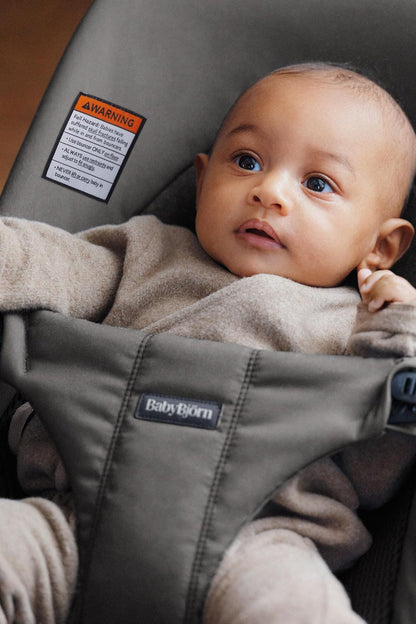BabyBjörn Bouncer Balance Soft, Dark Gray, Woven/Jersey, Tri-Fabric | 2-in-1 Adjustable Baby Bouncer Seat and Toddler Chair, Newborn to Toddler (8-29 lbs), 4 positions, Lightweight & Portable