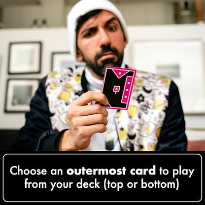 USAopoly TACTA Juego de Cartas, Estrategia Rápida y Divertida para 2 o más Jugadores, Edad Recomendada 8+