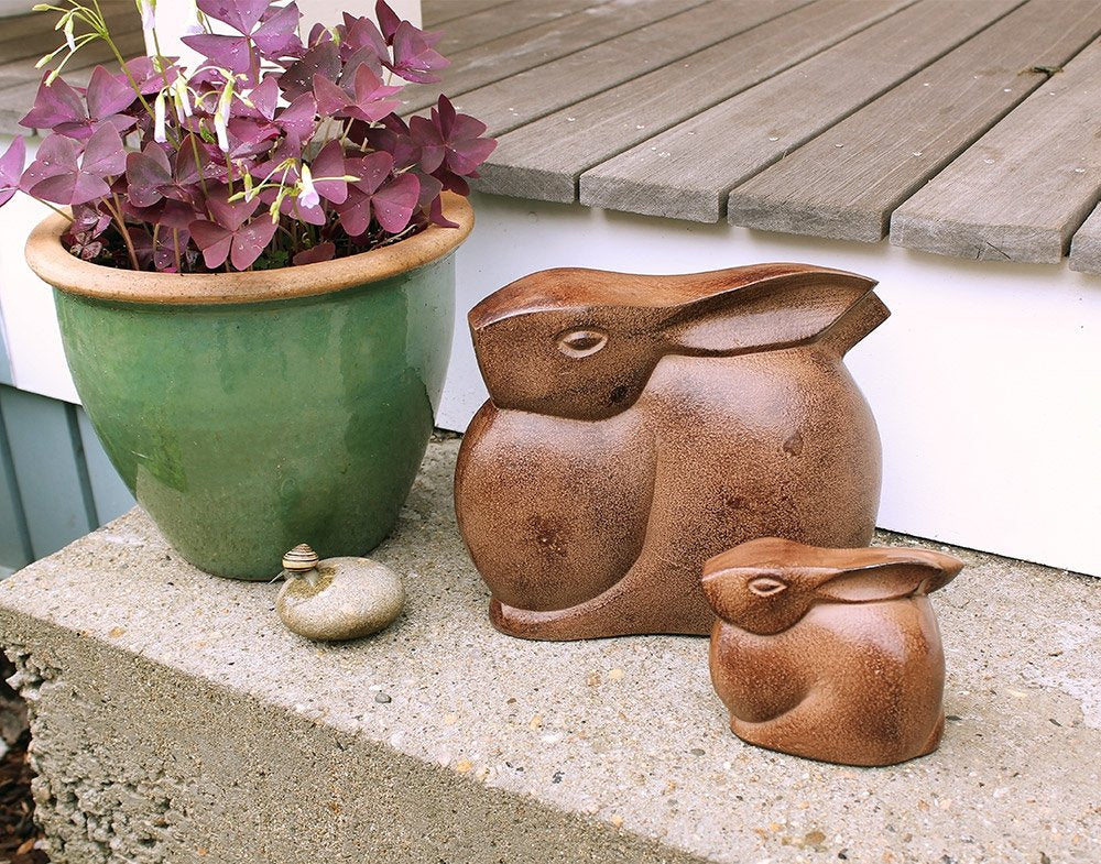 Achla Designs Moon Bunny - Estatua de jardín (tamaño pequeño)