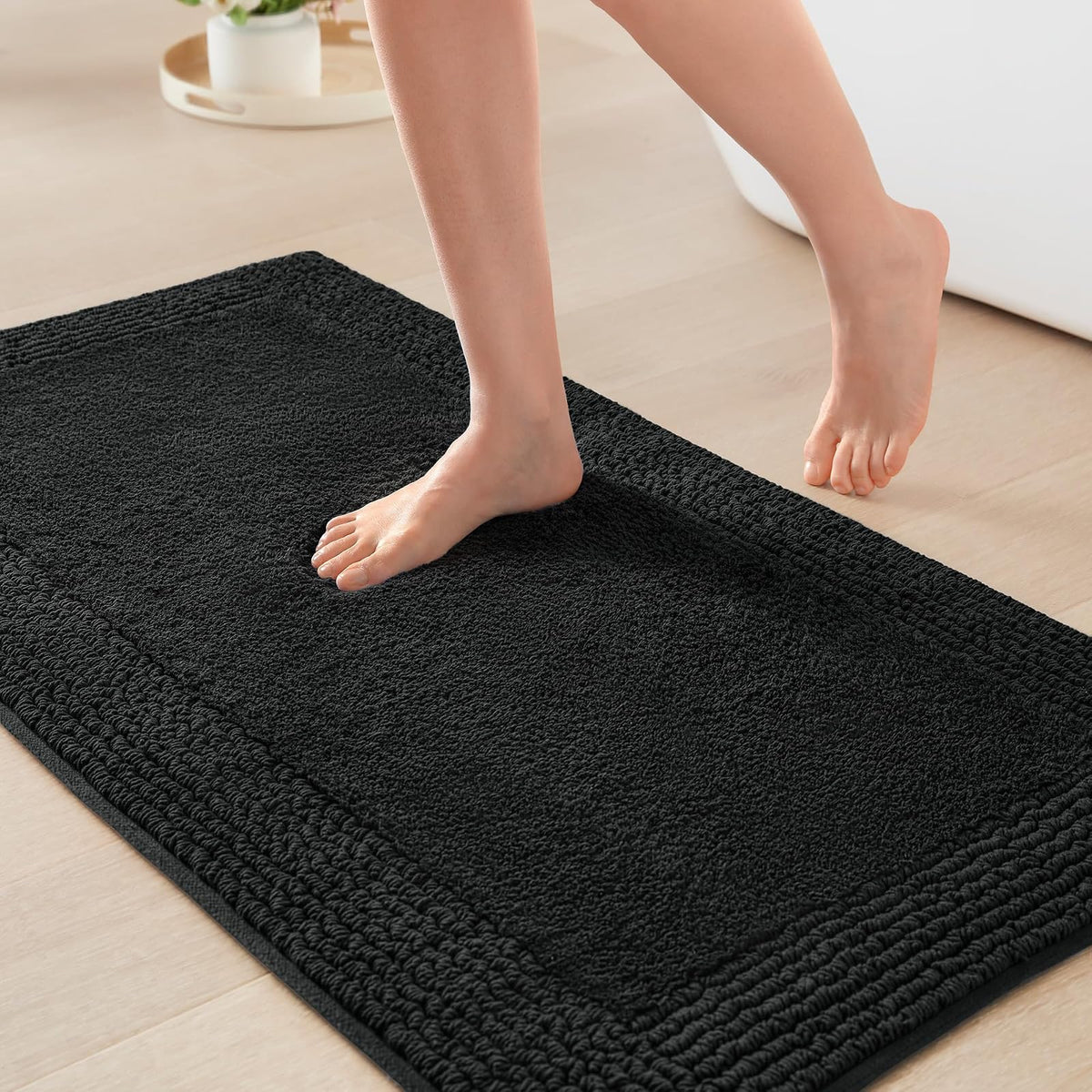 Madison Park Splendor Alfombra de baño Reversible 100% algodón, 3000 g/m², Lujosa Alfombra de baño de Felpa de Pelo Medio, Absorbente, de Secado rápido, decoración de Ducha, 17 x 24 Pulgadas, Color - 2' x 1'5" (Rectangular) - Negro