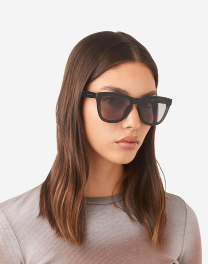 HAWKERS Lentes de Sol DOWNTOWN MAX para hombre y mujer