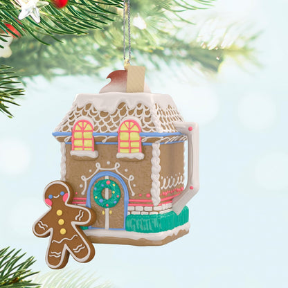 Hallmark - Adorno navideño de Recuerdo 2024, Taza de Porcelana, Regalos para los Amantes de la Navidad
