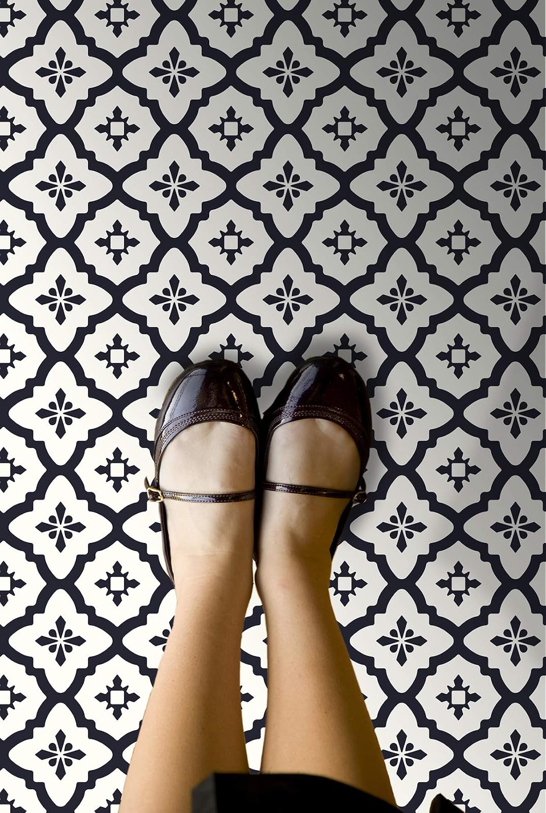 FloorPops FP2480 - Azulejos de piso para despegar y pegar, color negro