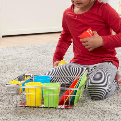 Melissa & Doug ¡Juguemos de Casita! Juego para Lavar y Secar Platos, 4 Puestos de Mesa, USA con el Set de Cocina o por Separado (24 Piezas)