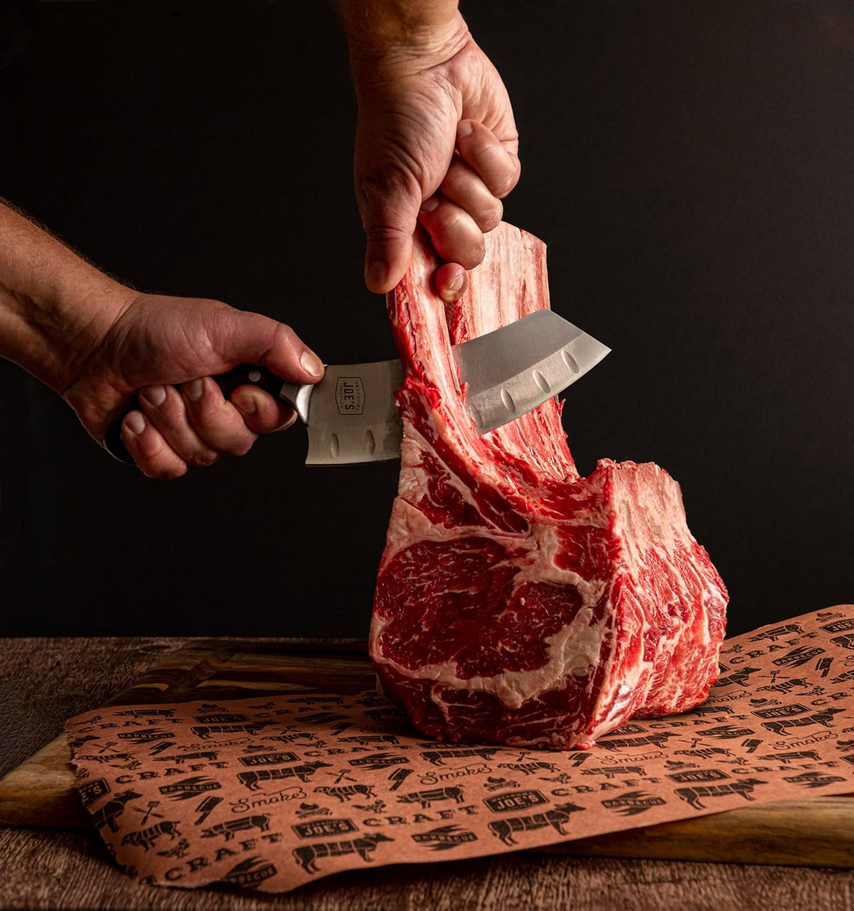 Oklahoma Joe's Cuchillo de chef y cuchillo de chef con funda, plata/negro