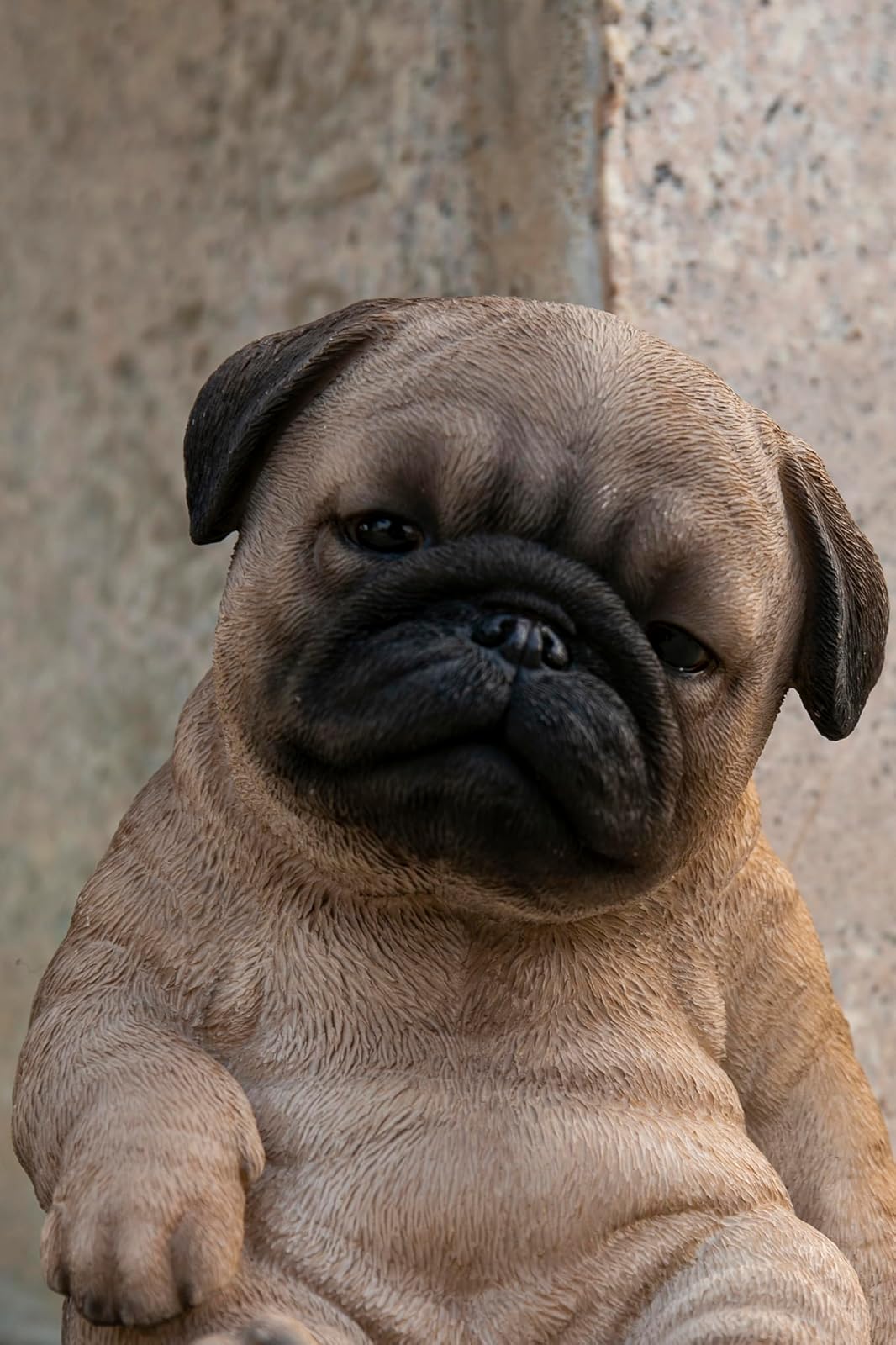 Hi-Line Gift Ltd. Sleepy Pug - Estatua de Cachorro Sentado