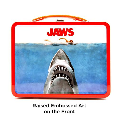 AQUARIUS Jaws Gen 2 Fun Box - Caja de almacenamiento de lata resistente con mango de plástico y cubierta frontal en relieve, mercancía oficial de mandíbulas y regalo coleccionable para niños,
