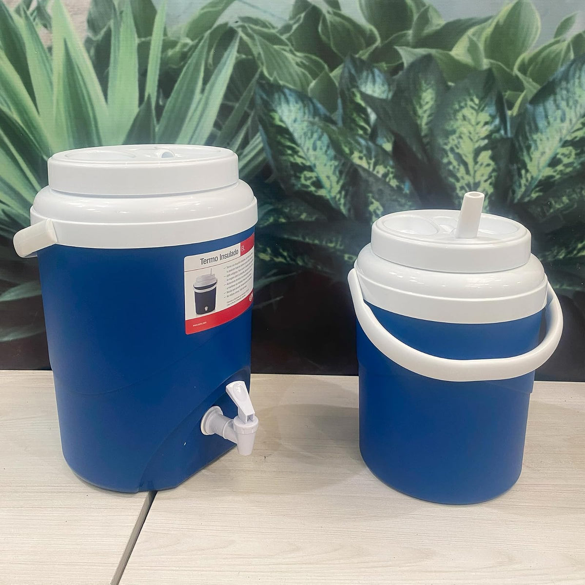 Estra Termo Térmico 4 Litros con Boquilla Antigoteo | Jarra Portátil para Agua, Café, Té y Jugos, Apto para Bebidas Frías y Calientes | Picnic, Playa, Camping y Reuniones | Libre de BPA, Azul