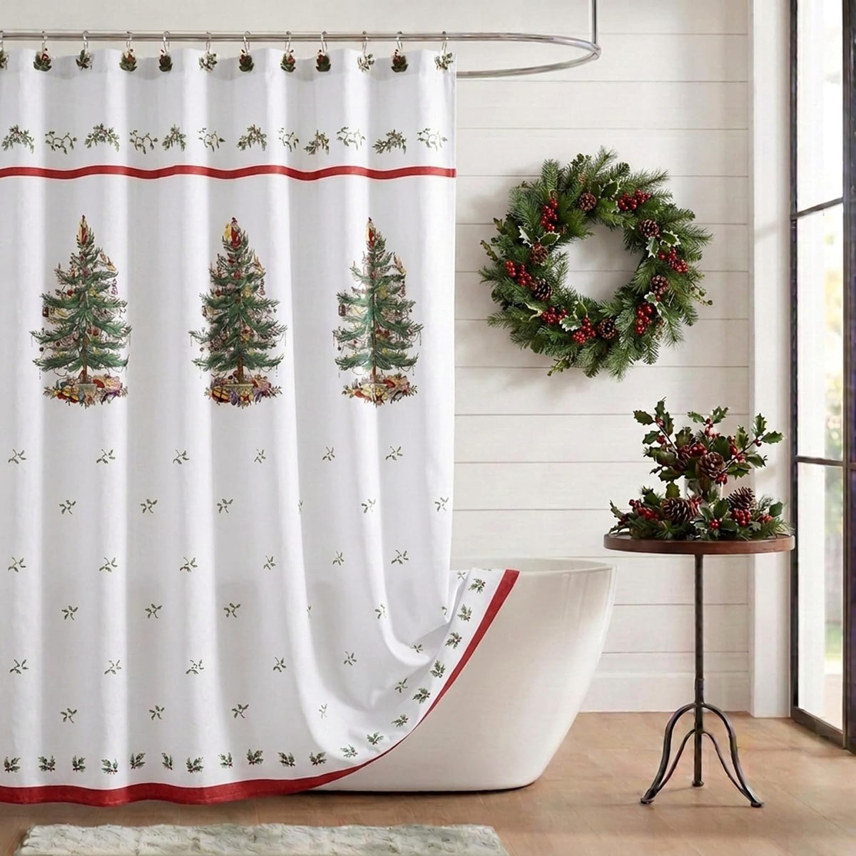 Avanti Linens Spode - Cortina de Ducha de Tela, decoración de baño navideño, colección de árbol de Navidad, 72 Pulgadas