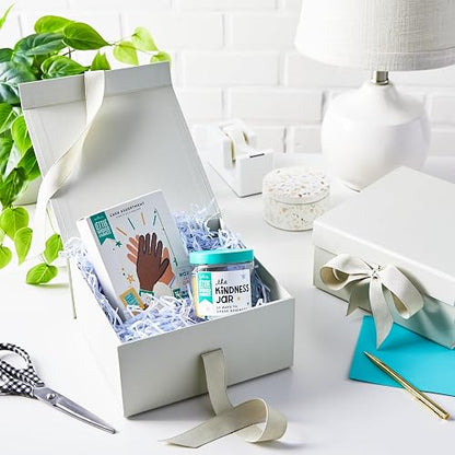 Hallmark - Cajas de regalo medianas con lazo y relleno de papel triturado, paquete de 2 (caja blanca envejecida de 8 pulgadas) para bodas, despedidas de soltera, graduaciones, cumpleaños, regalos de