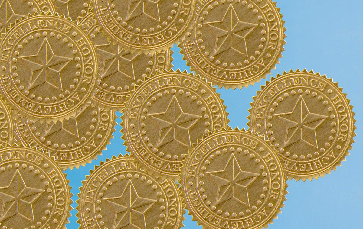 Great Papers! Sello oficial de lámina dorada en relieve Star para logros y premios, 48 unidades (903419)