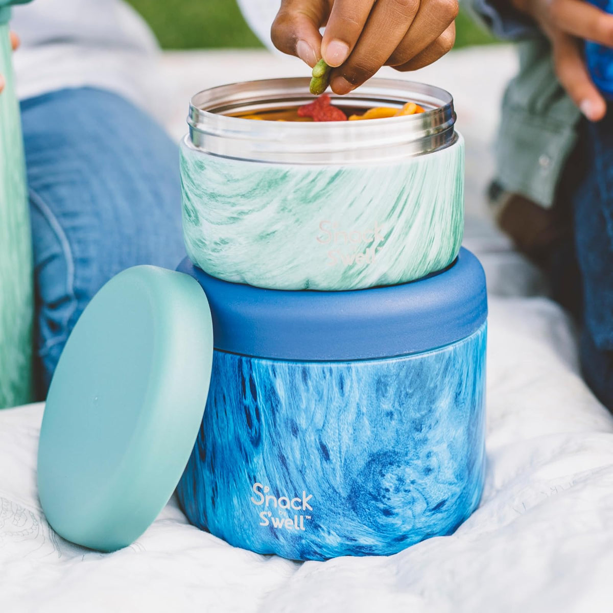 S'well S'nack - Contenedor de alimentos de acero inoxidable – 24 onzas – Azure Forest – Cuencos aislados de doble capa para mantener la comida fría durante 8 horas y caliente durante 6 – Sin BPA