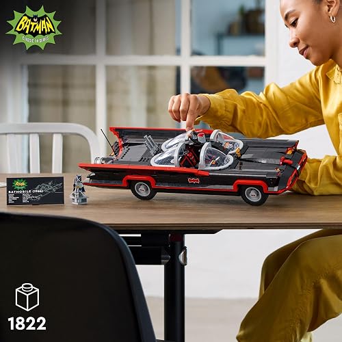 LEGO® DC Batman™: Batimóvil de la Serie Clásica de TV Set de Construcción Coleccionable Inspirado en el vehículo de la Serie de 1966, Regalo Creativo para Fans Adultos 76328