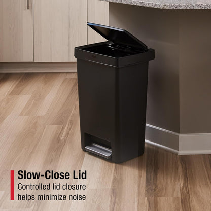 Rubbermaid Premier® Series II – Contenedor con Pedal para Residuos, Bote con Cierre Silencioso y Seguro que Mantiene la Tapa Abierta o Cerrada, Capacidad de hasta 47 L, Gris Carbón 2129978